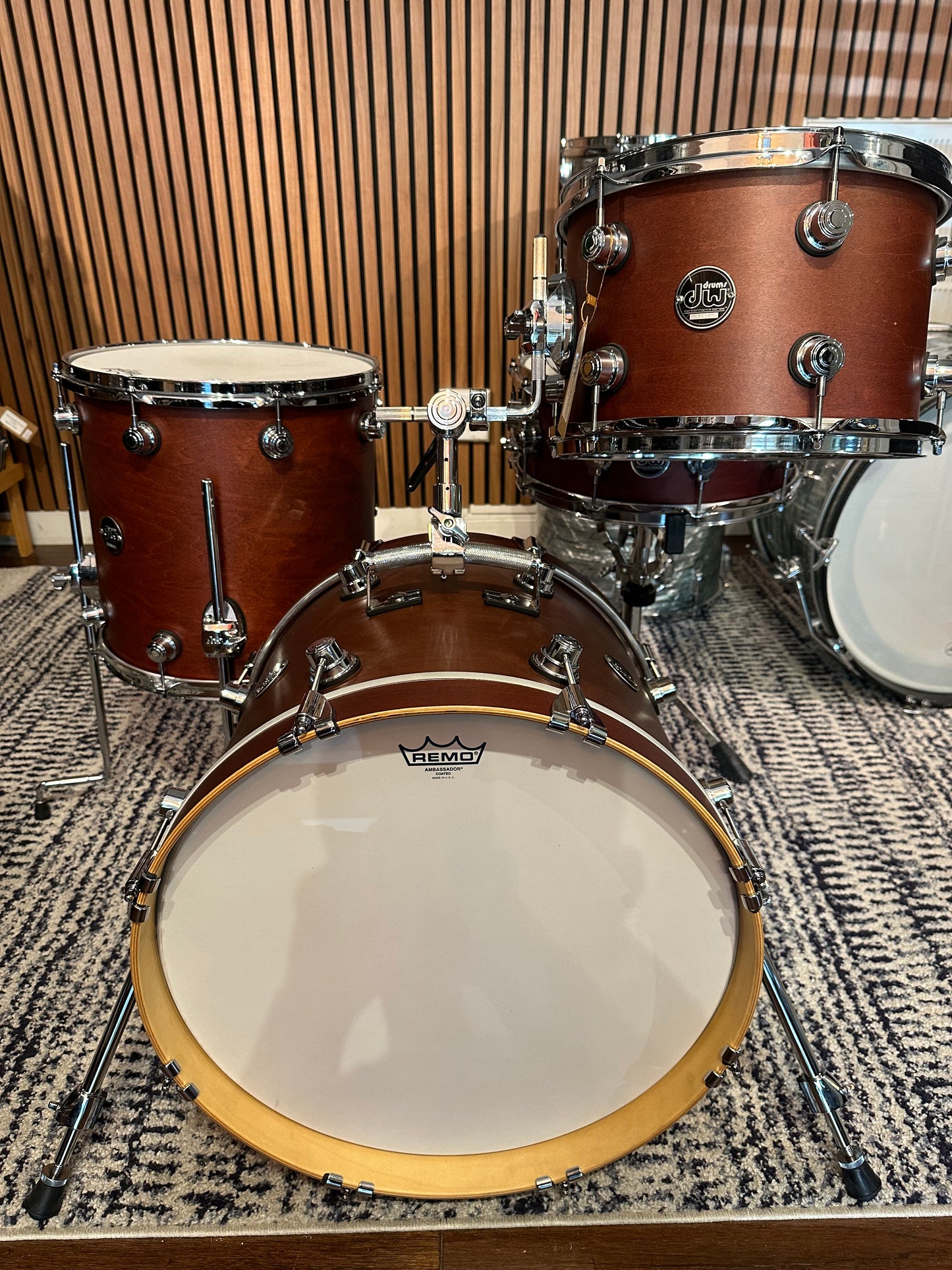 DW Performance Bop Tobacco Satin 4-Piece Set